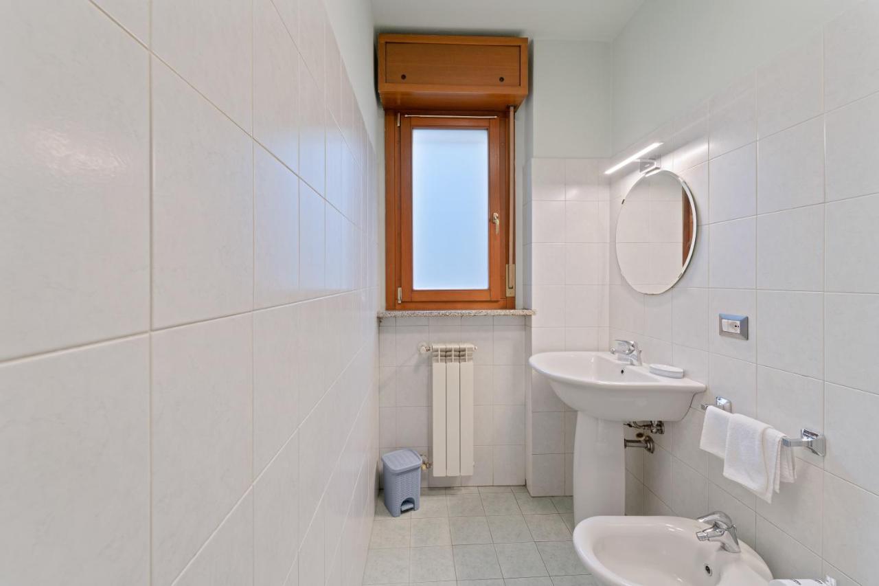 Best Way Rent - Appartamento Con Terrazzo Zona Sempione Milaan Buitenkant foto